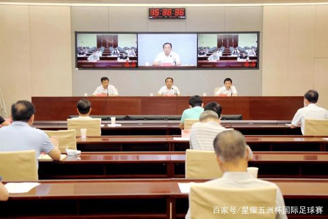 伦纳德：20到25场后方能评估球队表现，赢球方法不复杂